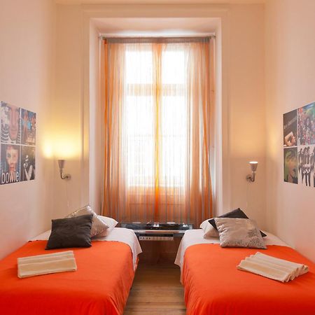 Living Lounge Hostel Lisbon Exterior photo