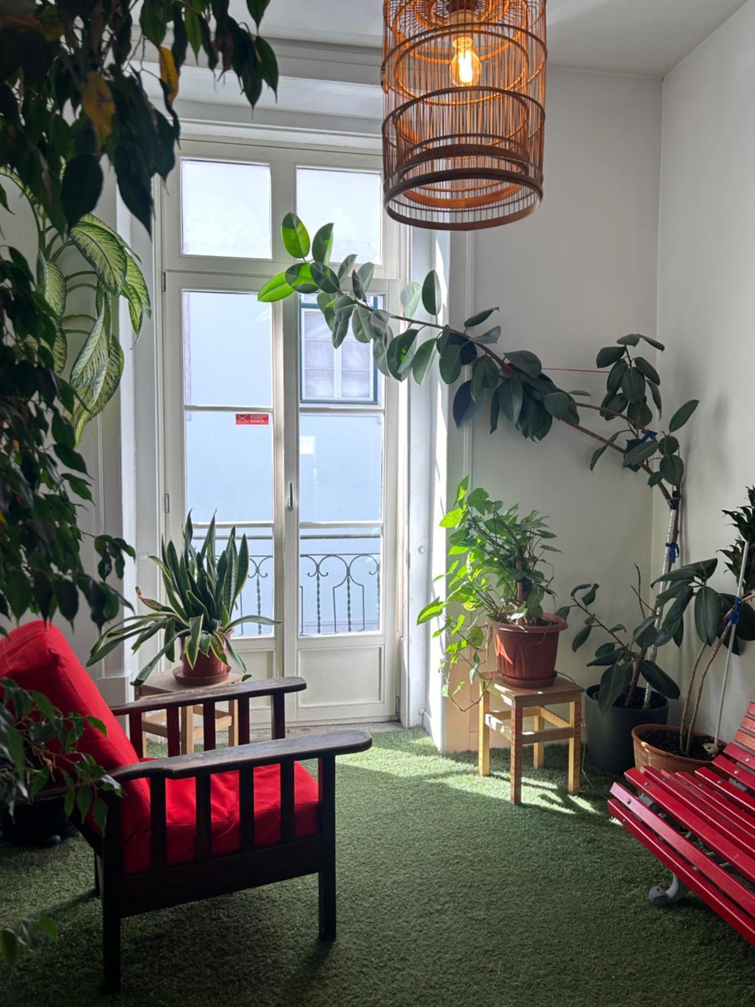 Living Lounge Hostel Lisbon Exterior photo